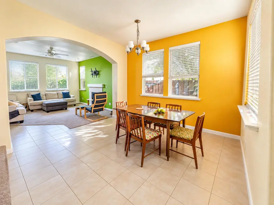 4325 Strathmore Place, Merced, CA 95348 - #2