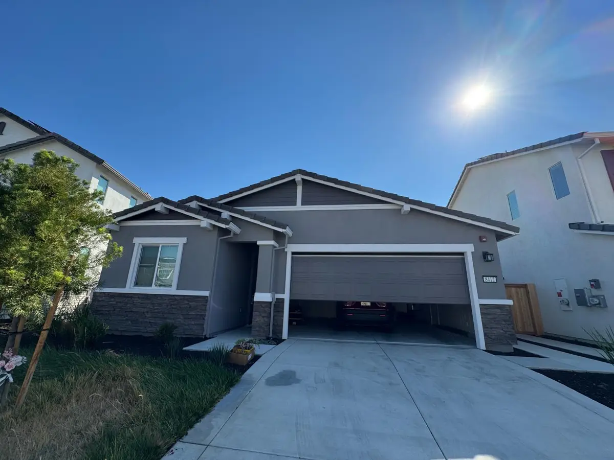 8412 Sinesky Way, Elk Grove, CA 95757 - #1