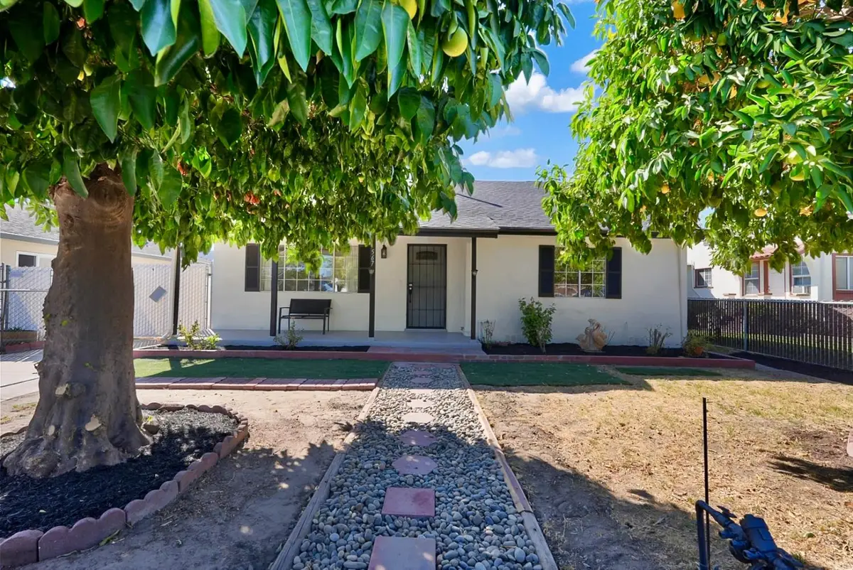 567 N Grant Avenue, Manteca, CA 95336 - #1