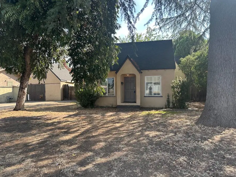 960 Kenwood Avenue, Turlock, CA 95380 - #2