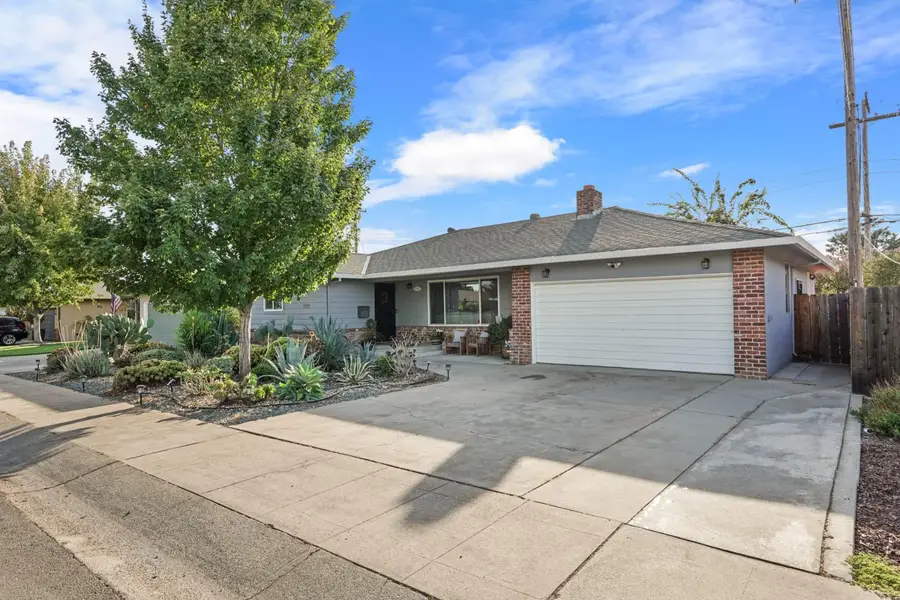 541 S Rose Street, Lodi, CA 95240 - #2