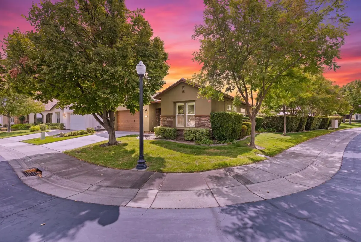 4 Walshford Place, Sacramento, CA 95835 - #1