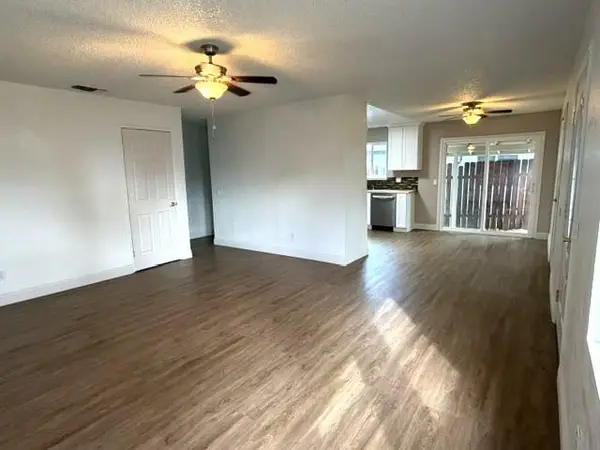 1209 North, Sacramento, CA 95838