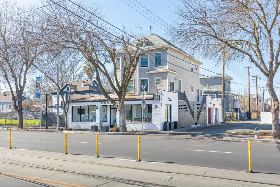 318 12th Street, Sacramento, CA 95814 - #2