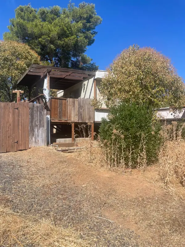 1046 Iroquois Circle, Copperopolis, CA 95228