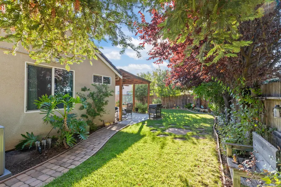 421 Penn Central Court, Rio Linda, CA 95673 - #2