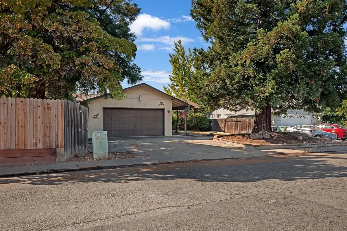 9200 Condesa Drive, Sacramento, CA 95826 - #1