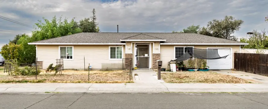 2303 Roanoke Avenue, Sacramento, CA 95838 - #2