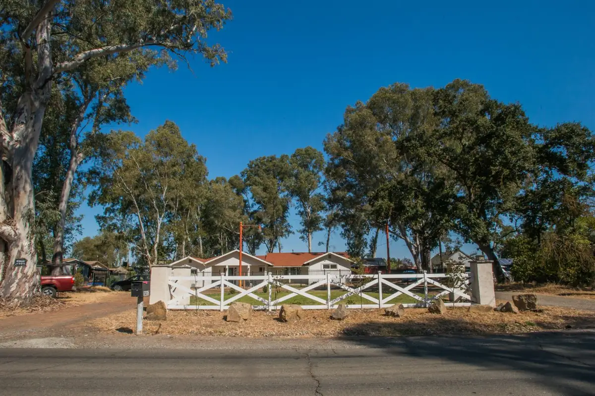 1417 E Street, Rio Linda, CA 95673 - #1