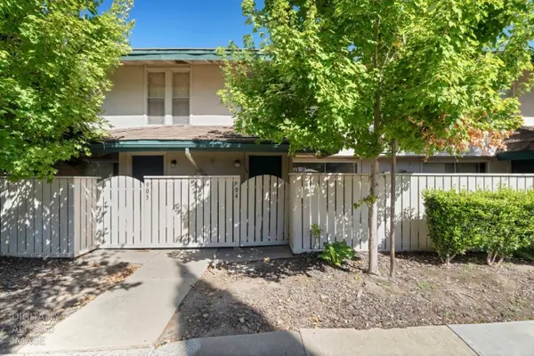 904 Roundtree Court, Sacramento, CA 95831