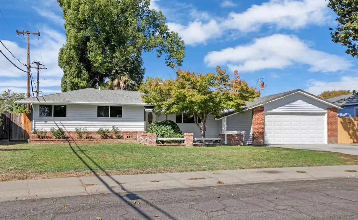 4613 B Parkway, Sacramento, CA 95823 - #1