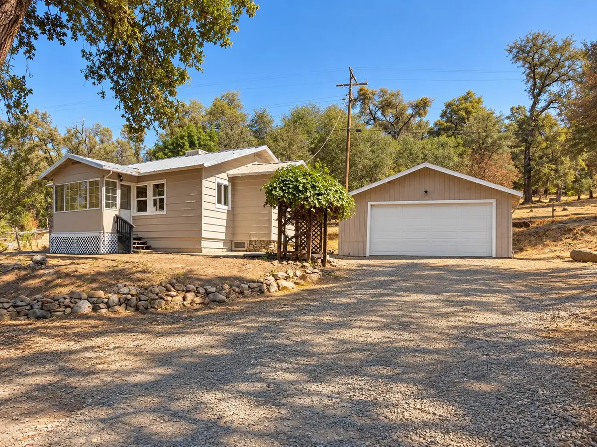 19695 Serrano Road, Sonora, CA 95370 - #1