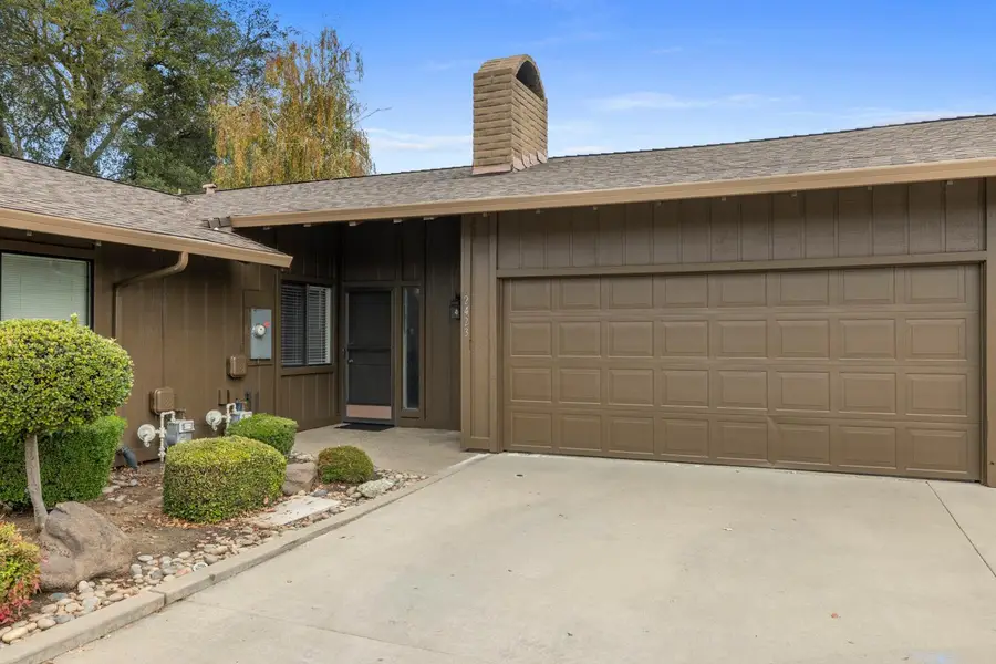 2423 W Elm Street, Lodi, CA 95242 - #2