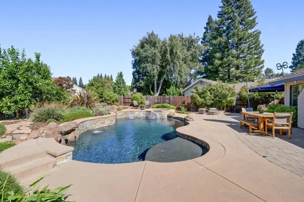 2208 Cold Stream Court, Gold River, CA 95670