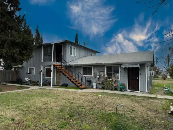 6860 Walnut Avenue, Winton, CA 95388