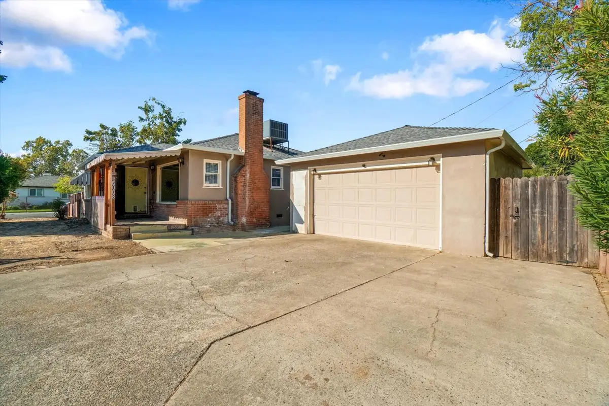 6008 Vista Avenue, Sacramento, CA 95824 - #1
