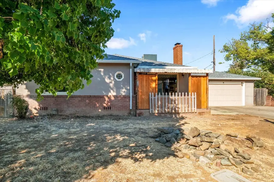 6008 Vista Avenue, Sacramento, CA 95824 - #2
