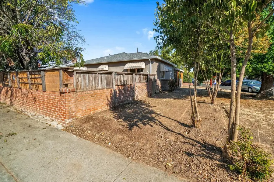 6008 Vista Avenue, Sacramento, CA 95824 - #3