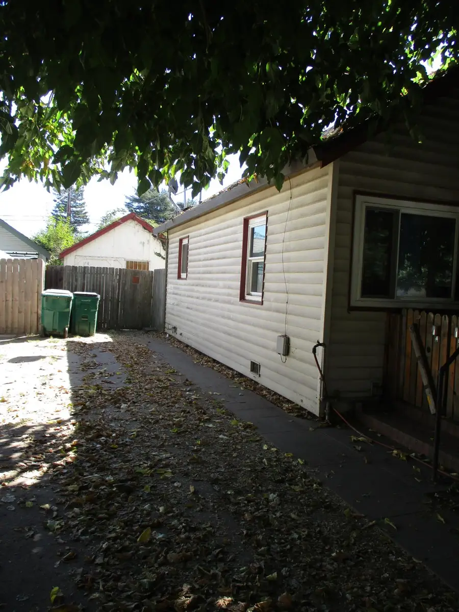 724 S School Street, Lodi, CA 95240 - #2