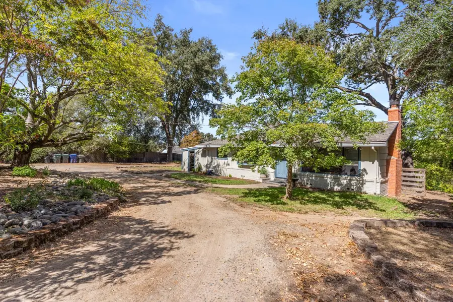 8865 Phoenix Avenue, Fair Oaks, CA 95628 - #3