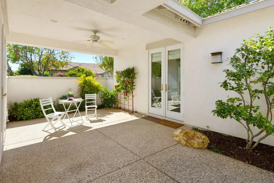 807 Carrousel Court, Lincoln, CA 95648 - #3