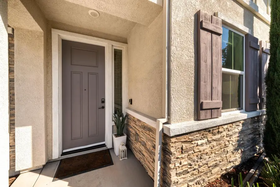 8759 Winterfest Way, Elk Grove, CA 95624 - #3
