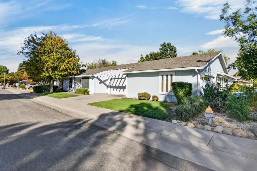 7231 Harbor Light Way, Sacramento, CA 95831 - #2