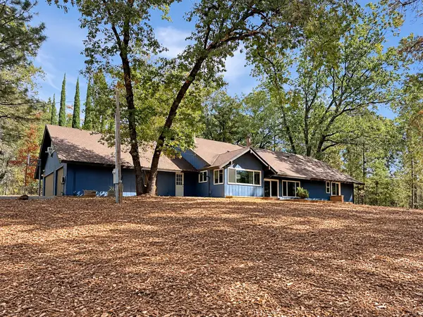 27366 Table Meadow Road, Auburn, CA 95602