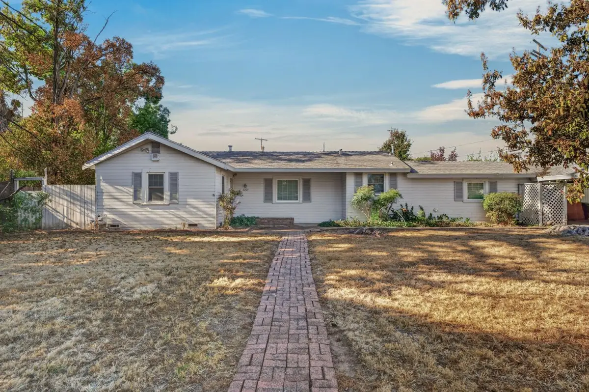 2204 Pyramid Way, Sacramento, CA 95821 - #1