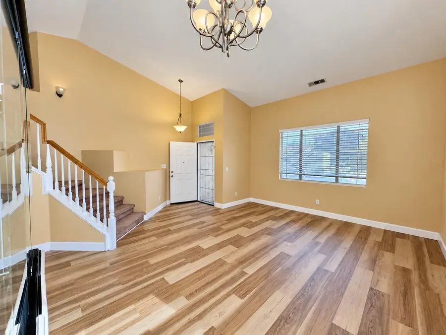 9050 Descendant Drive, Elk Grove, CA 95758 - #3