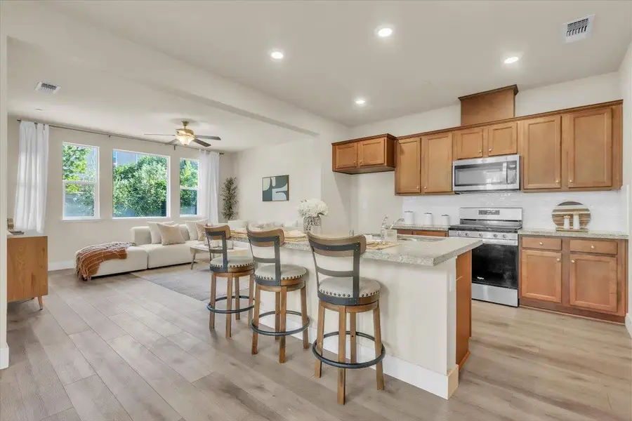 8769 Donson Way, Elk Grove, CA 95758 - #3