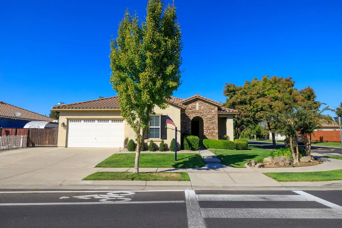 446 1st, Escalon, CA 95320 - #1