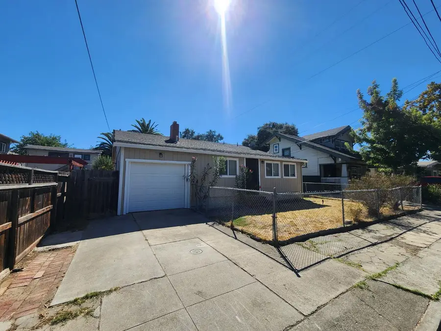 820 W Park Street, Stockton, CA 95203 - #3