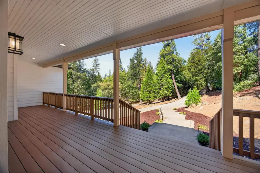 6141 Keeble Lane, Camino, CA 95709 - #2