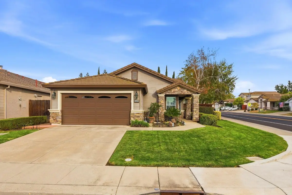 8499 Banyon Tree Court, Elk Grove, CA 95624 - #1