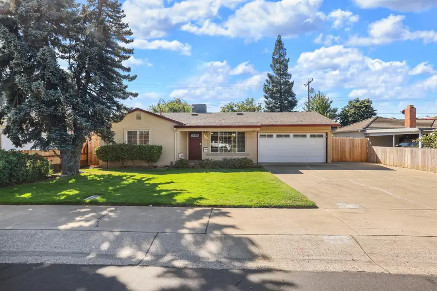 328 W Turner Road, Lodi, CA 95240 - #2