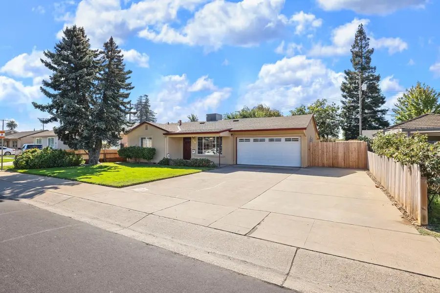 328 W Turner Road, Lodi, CA 95240 - #3