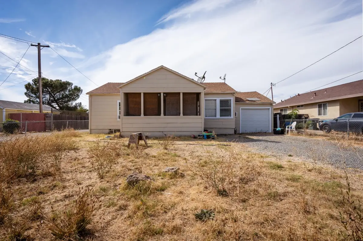 6198 Mclaughlin Way, Linda, CA 95901 - #1
