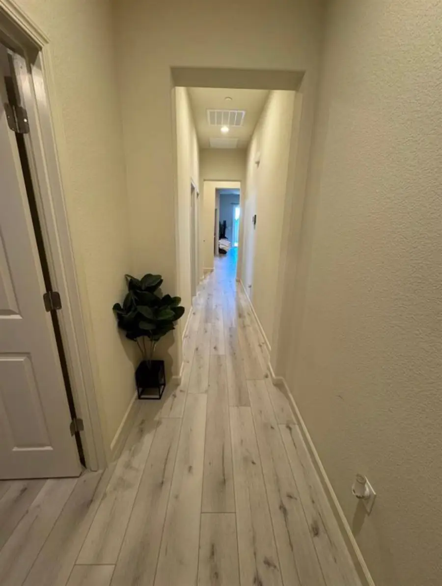 6204 Chavez Court, Riverbank, CA 95367 - #2