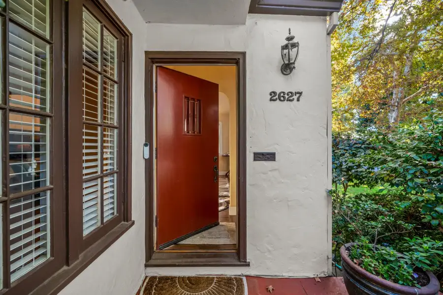 2627 Land Park Drive, Sacramento, CA 95818 - #2