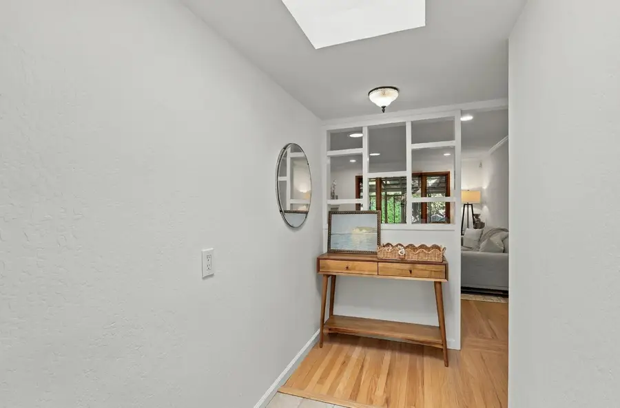 1708 Daphne Avenue, Sacramento, CA 95864 - #3