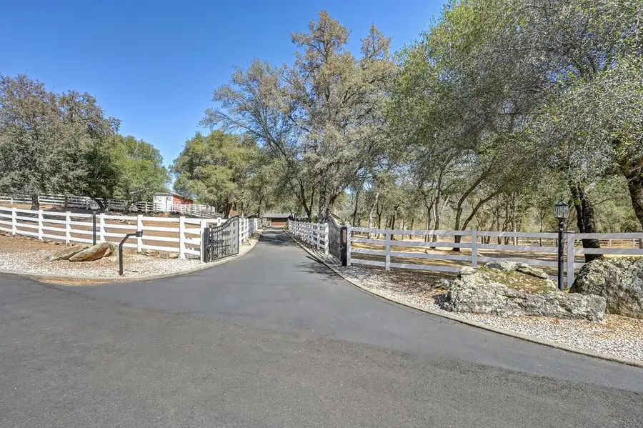 4020 Saddlehorn Court, Shingle Springs, CA 95682 - #2