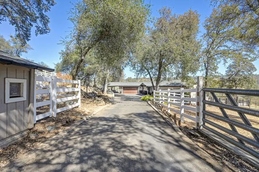 4020 Saddlehorn Court, Shingle Springs, CA 95682 - #3