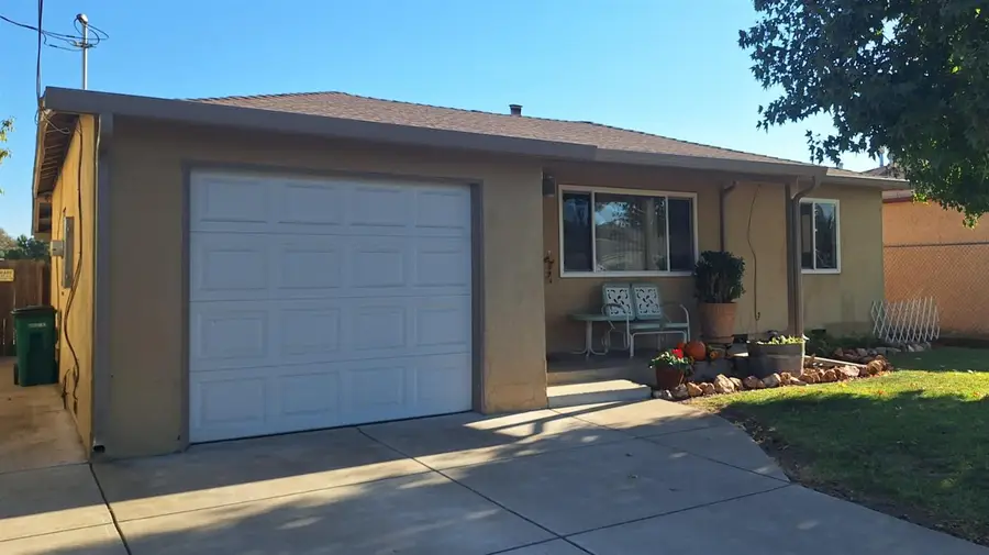4044 E 4th Street, Stockton, CA 95215 - #2