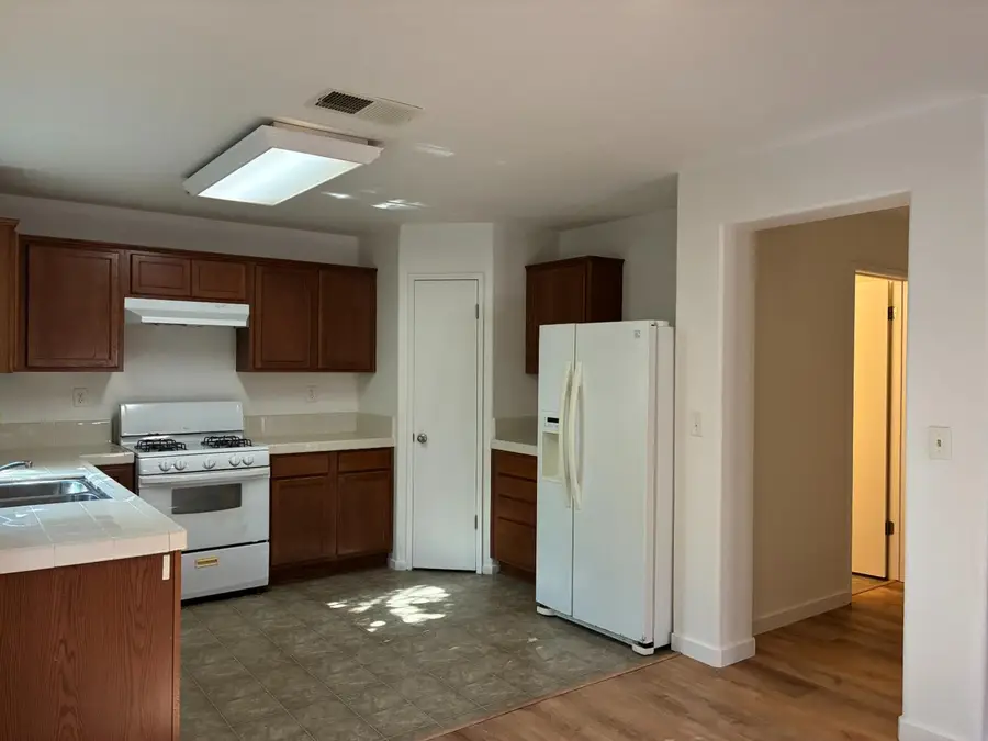 16691 Colonial Trail, Lathrop, CA 95330 - #3