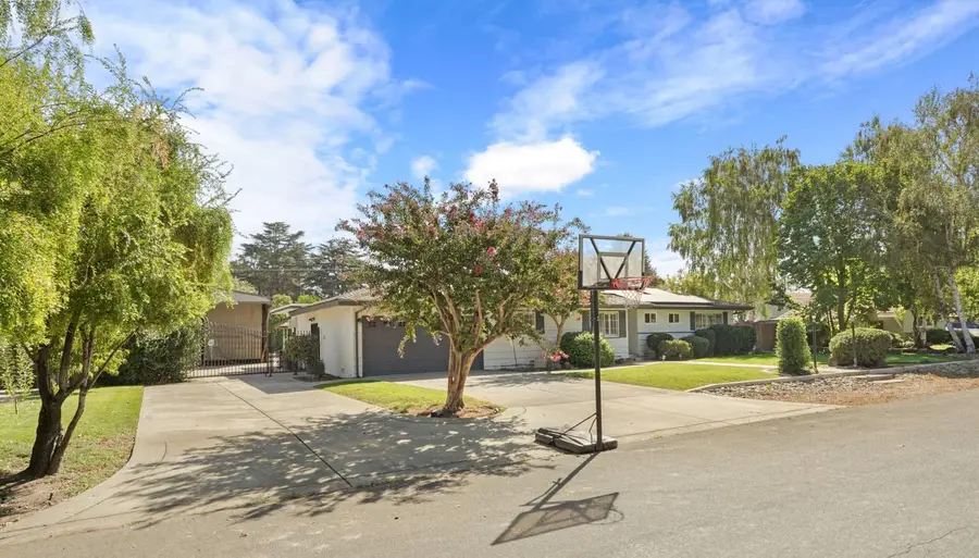 8352 Meath Drive, Stockton, CA 95212 - #2