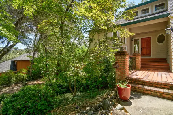 2547 Lakeridge Oaks Drive, El Dorado Hills, CA 95762