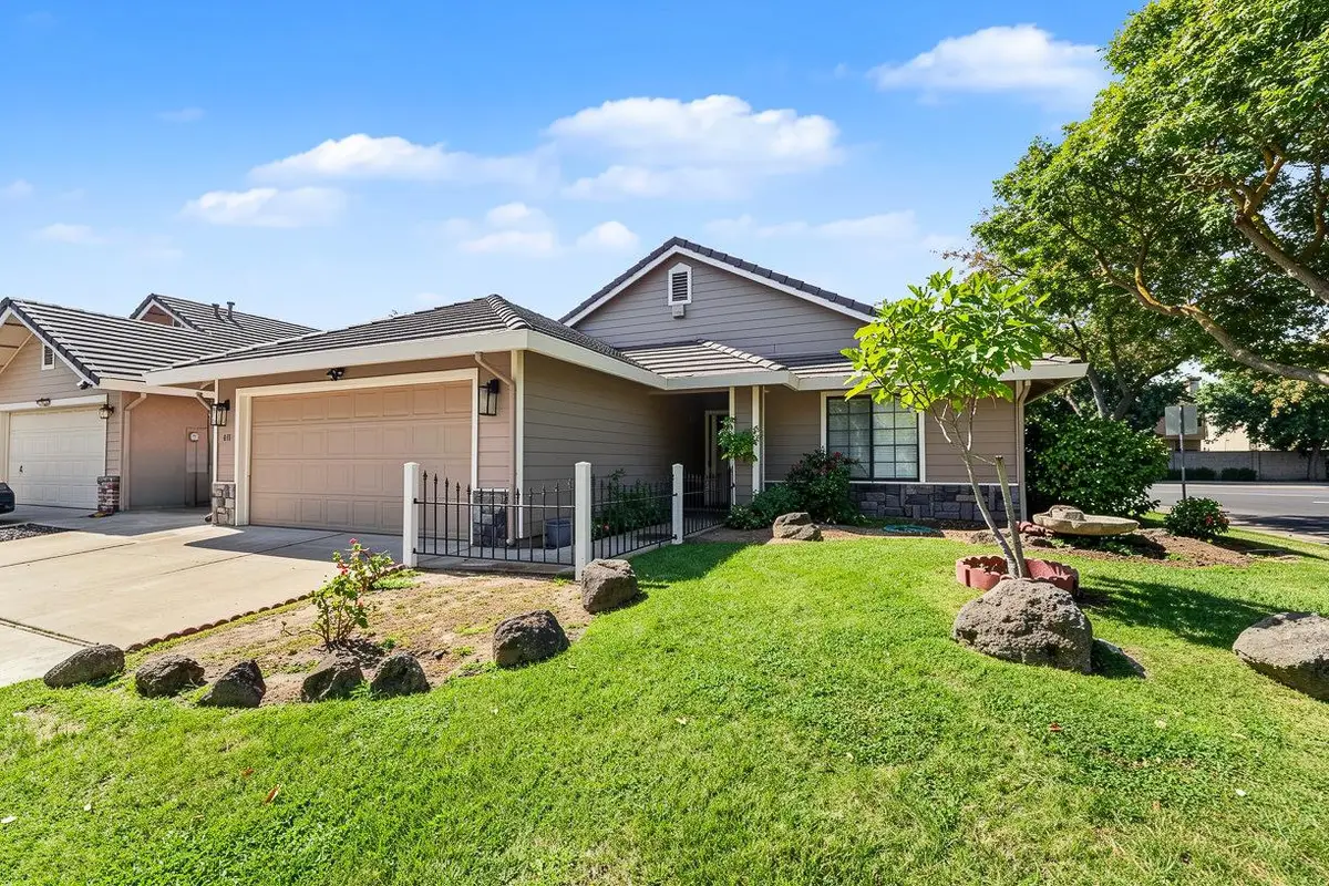 601 Waddell Way, Modesto, CA 95357 - #1