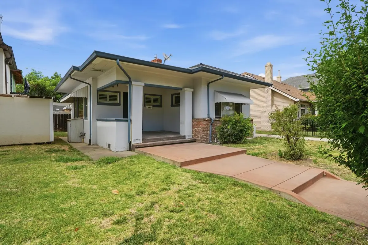 1061 W Willow Street, Stockton, CA 95203 - #1