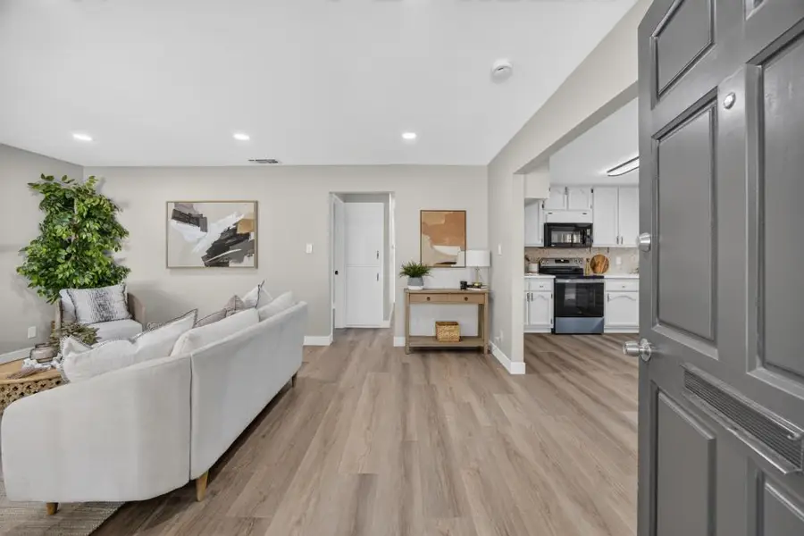 5837 Meghan Way, Sacramento, CA 95842 - #2